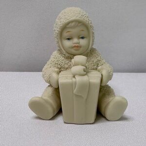Snowbabies Can I Open it Now? Event Piece 1993 Department 56 Vintage Figurine
